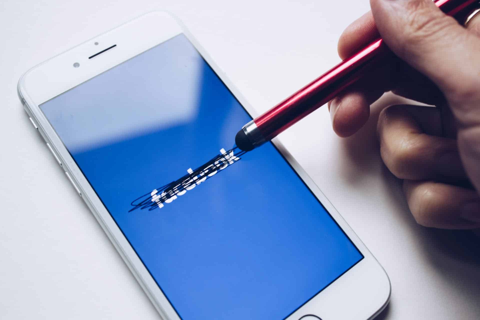 Supprimer ses données sur Facebook