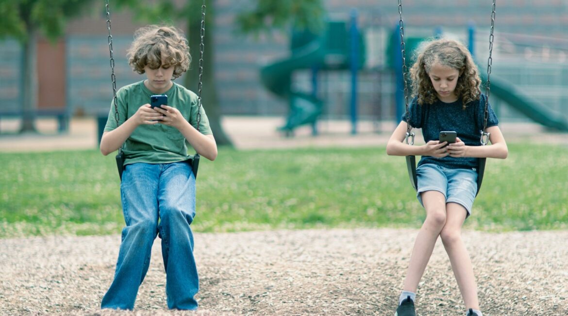 enfants et smartphone